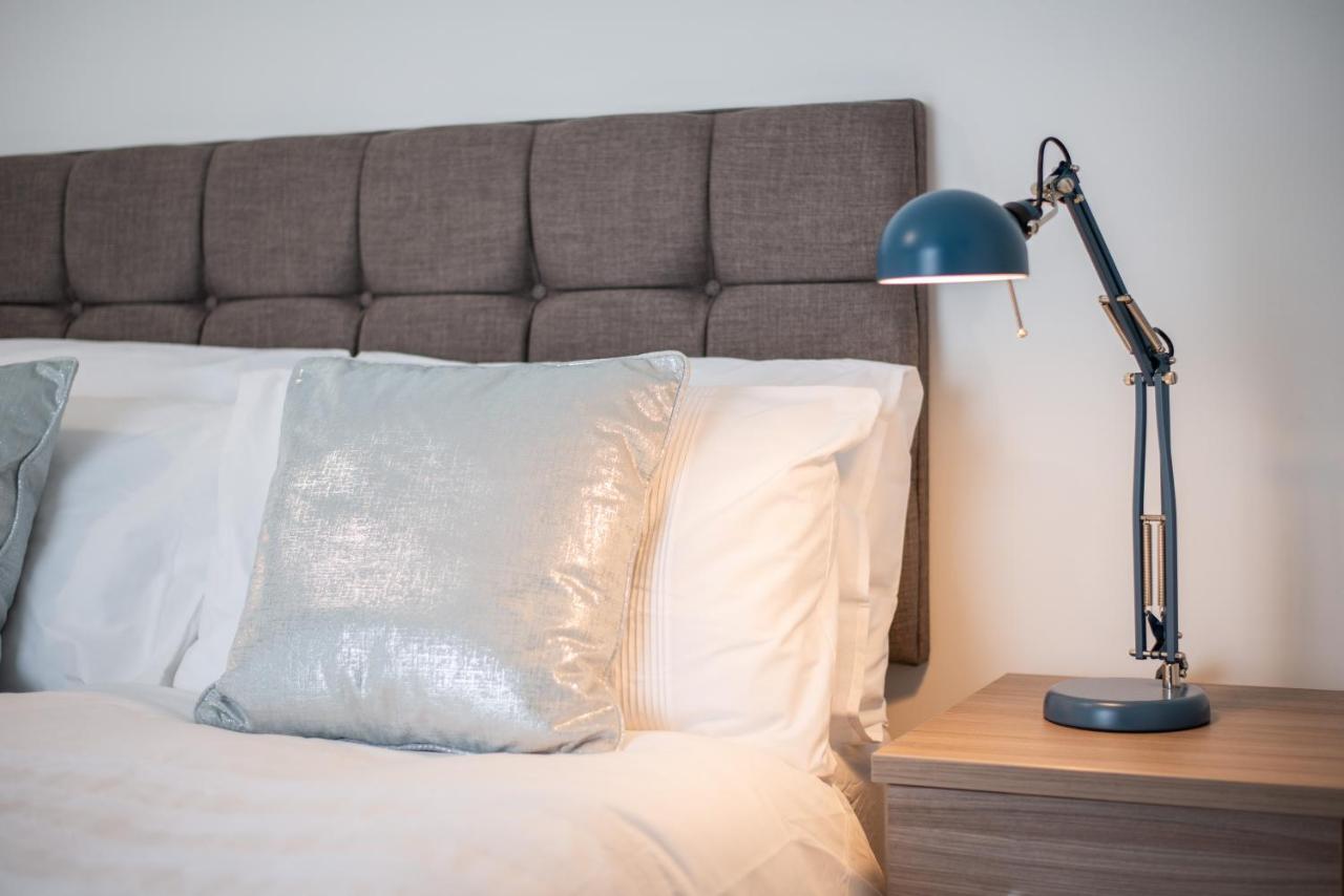 Large Green Garden, 4 Bedrooms, Sleeps 8 Swansea Zewnętrze zdjęcie
